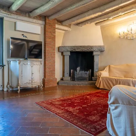 Mia Con E Piscina Villa